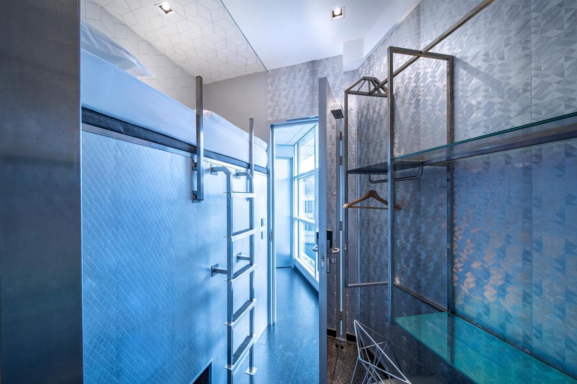 Diamond Capsule Hotel Amsterdam South Амстелвен Екстер'єр фото